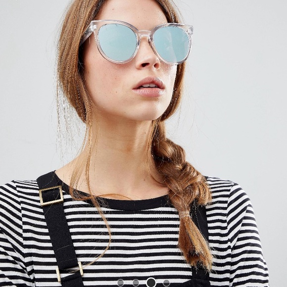 NWT Quay “like wow” clear blue cat eye sunnies - Picture 2 of 5